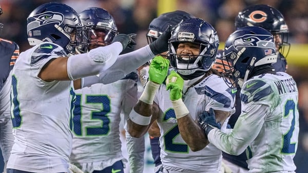 Seattle Seahawks edge past struggling Chicago Bears to keep NFL play-off hopes alive